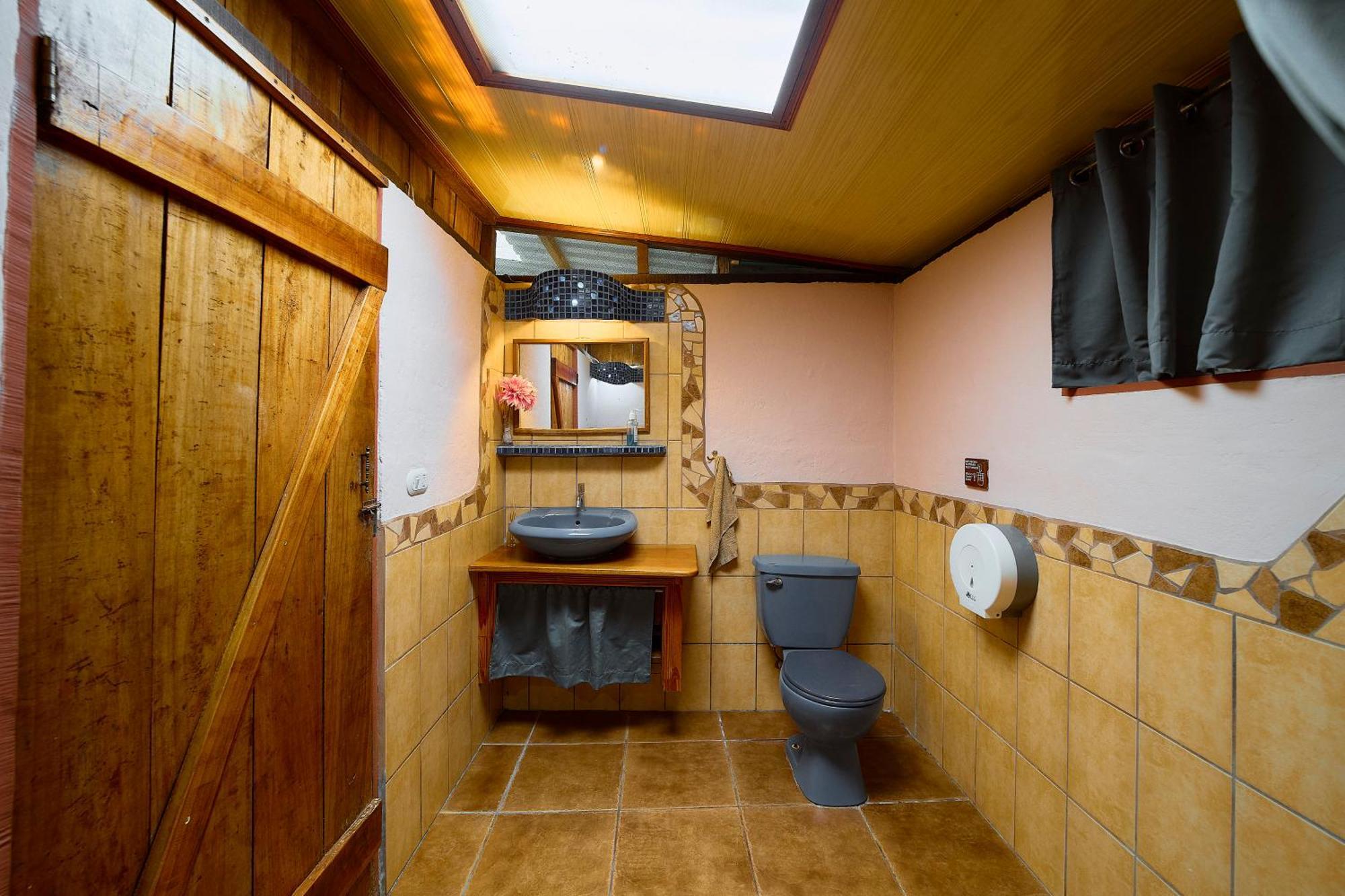 Cabinas Montesol Puerto Viejo de Talamanca Buitenkant foto
