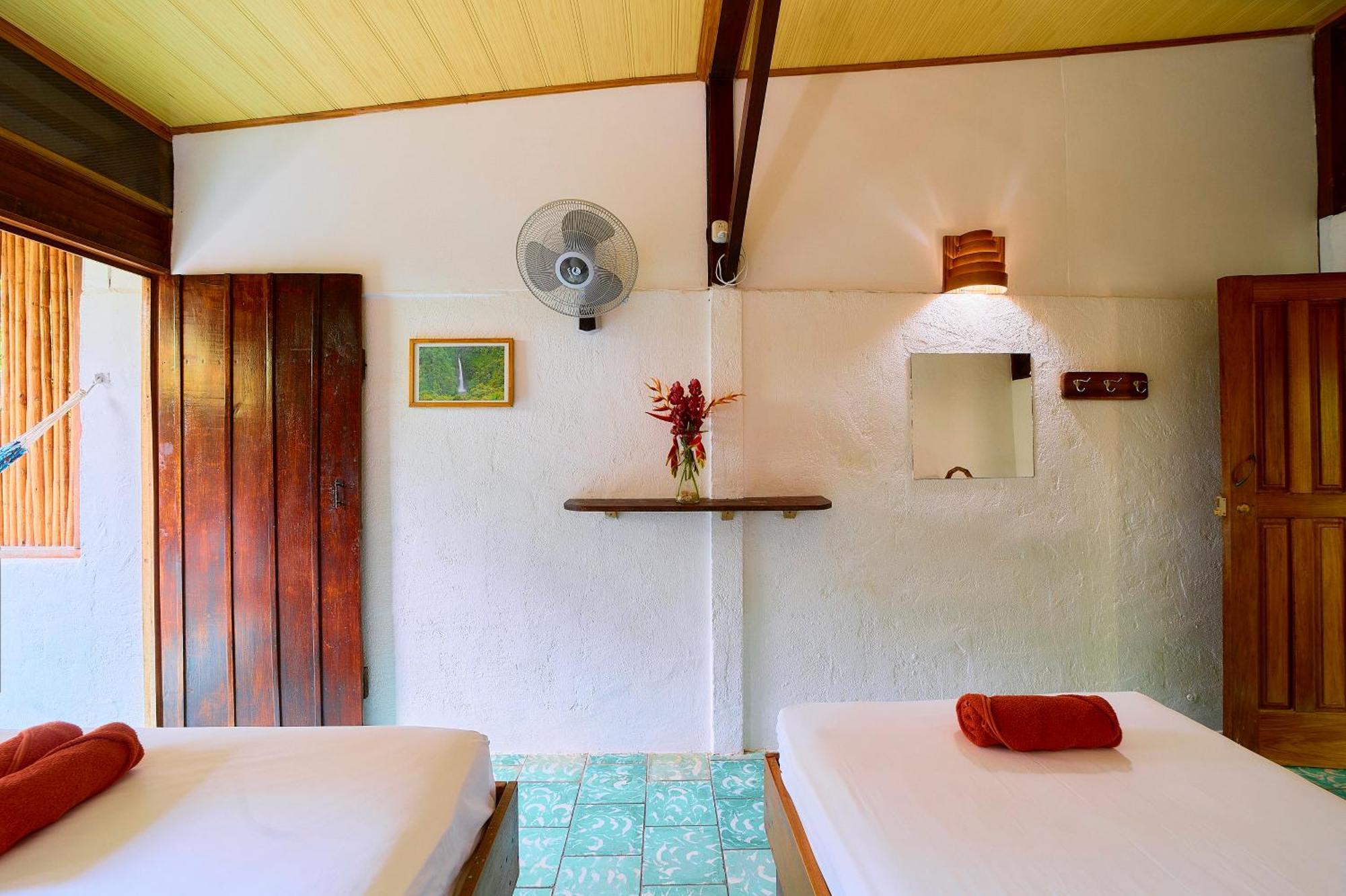Cabinas Montesol Puerto Viejo de Talamanca Buitenkant foto