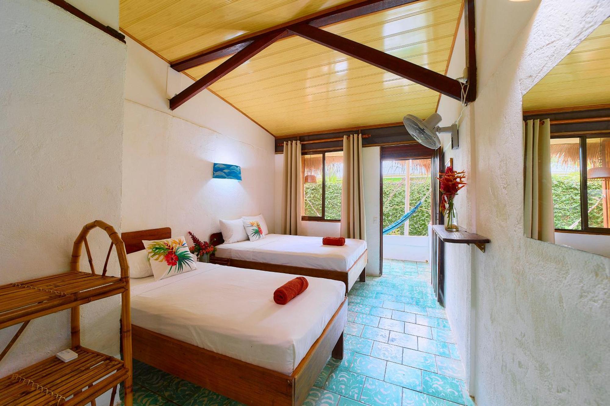 Cabinas Montesol Puerto Viejo de Talamanca Buitenkant foto